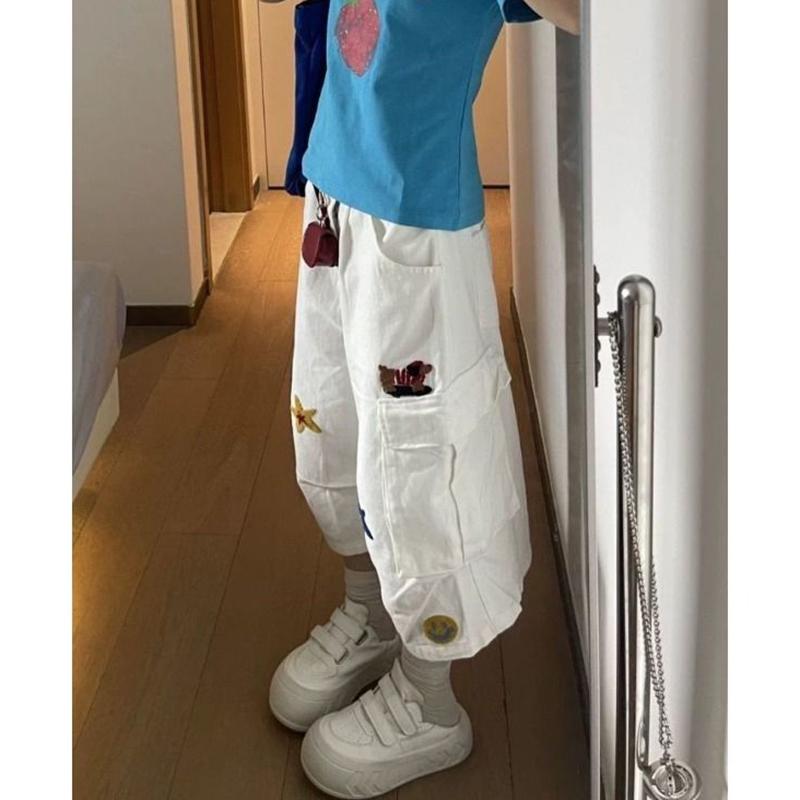 Star Embroidered Cargo Pants Female Summer Loose Fit Streetwear Straight Pants Women Big Pocket Short Pants Women 2025