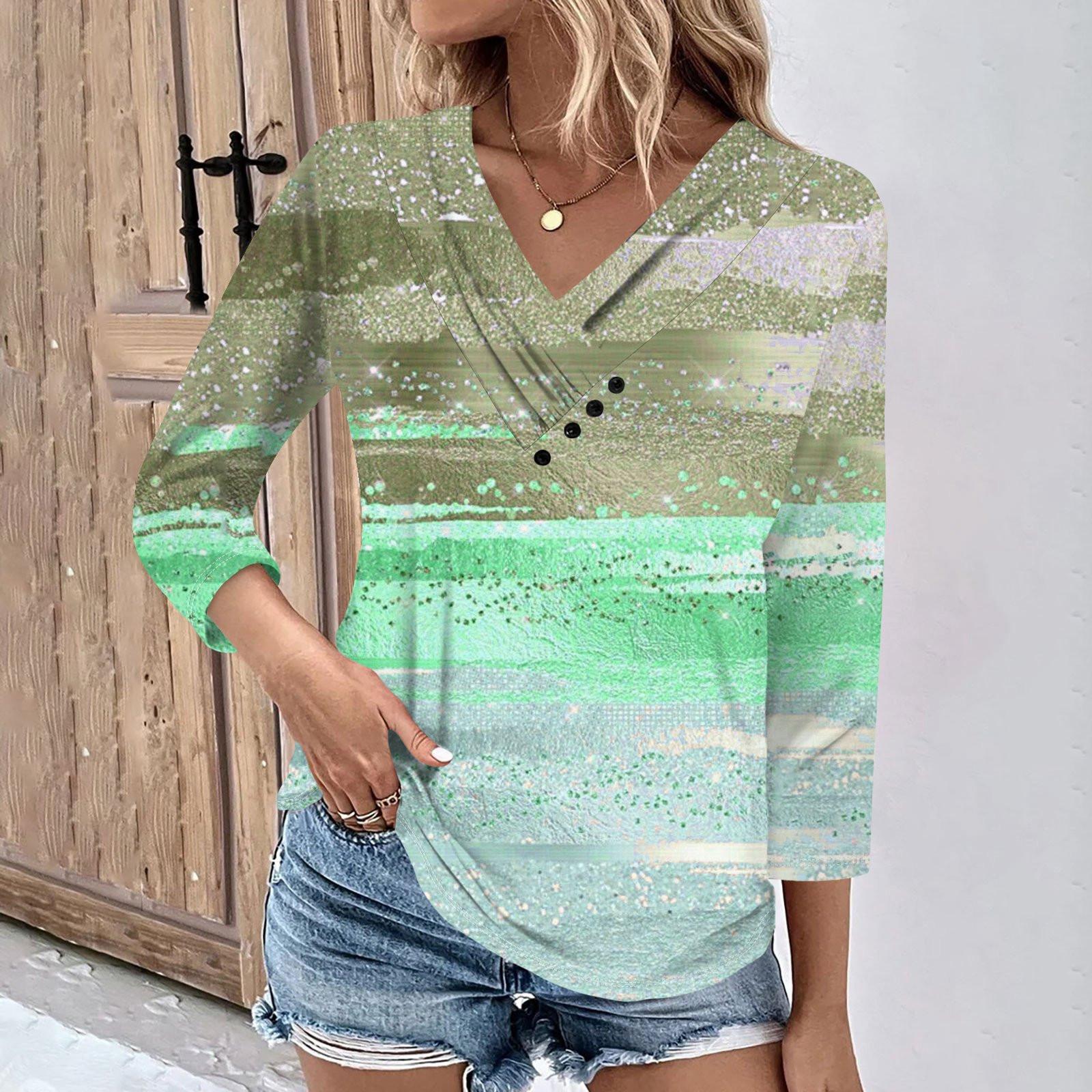 Женские повседневные футболки с рукавом 3/4 для выходных с V-образным вырезом и принтом — фото 9