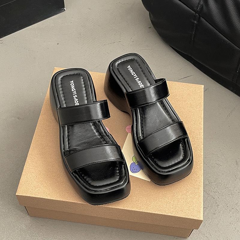 

Шлепанцы на танкетке с толстой подошвой, летние, высокого класса, для улицы, нишевый дизайн, модные, с открытым носком, маленькие сандалии 35