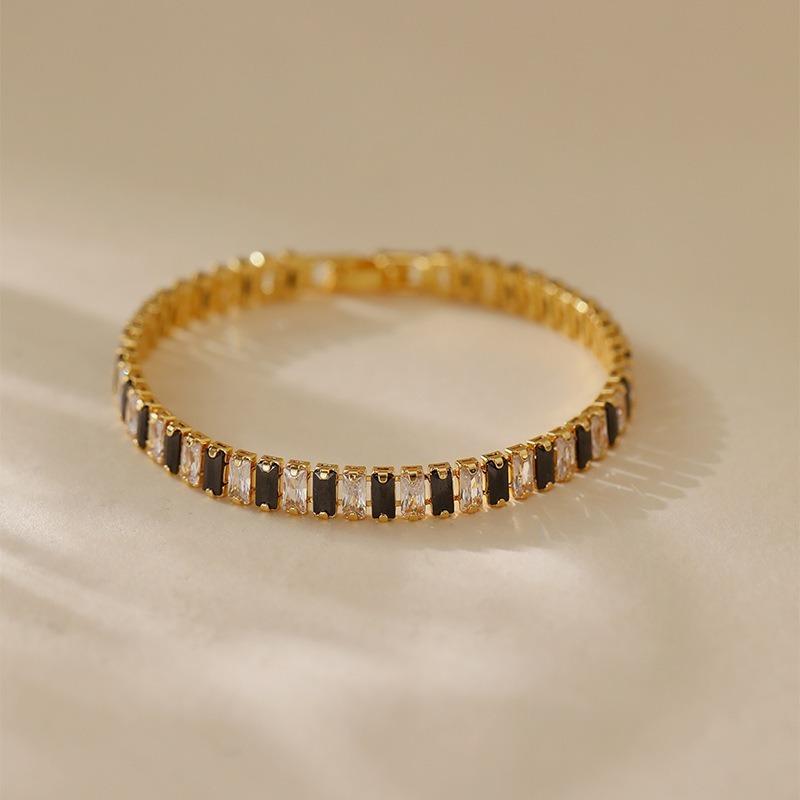 Luxury Inlaid Crystal Zircon 18k Gold Plated Copper Womens Bracelet Jewelry