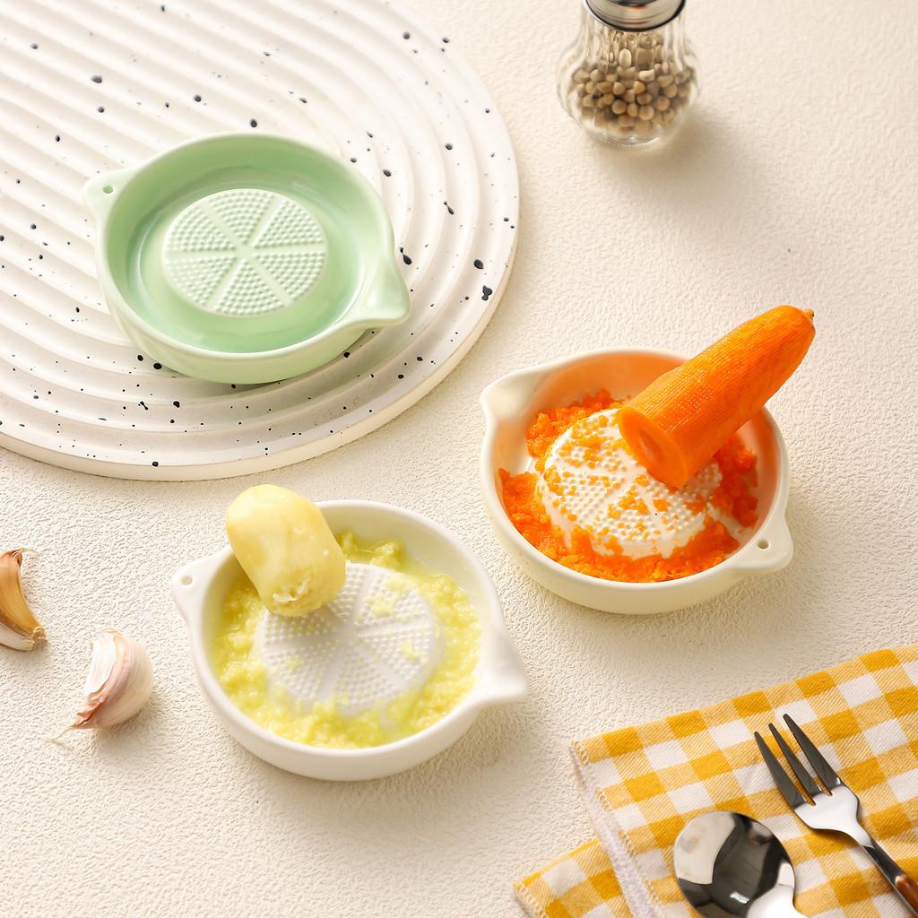 Ceramic Garlic Mincer With Manual Grinding Disk For Baby Food Preparation And Fruit Purees
