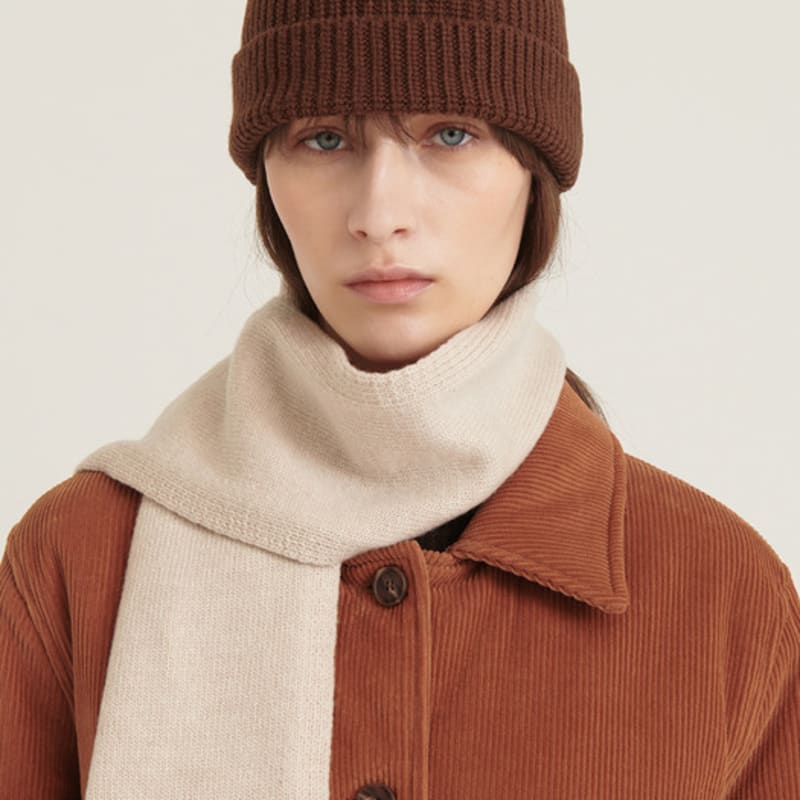 

MORE OR LESS Cashmere Knit Beanie - Camel Free