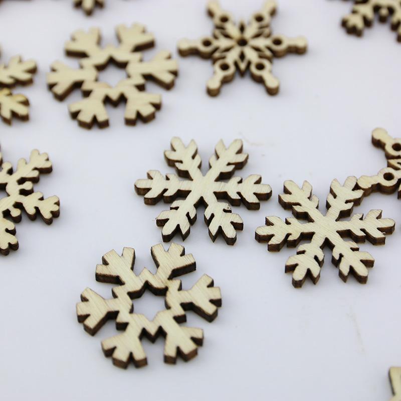 100pcsWooden Shape Snowflakes Mix Christmas Ornaments Pendants New Year Decorations for Home