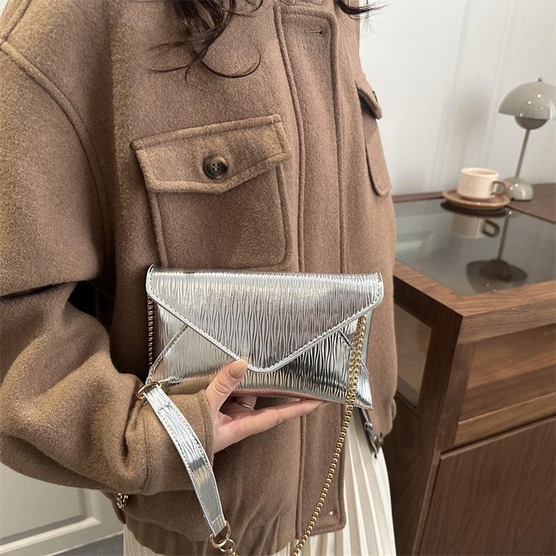 New Casual Simple Largecapacity Women's Bag Niche Envelope Women's Bag Fashionable Simple Shoulder Messenger Bag