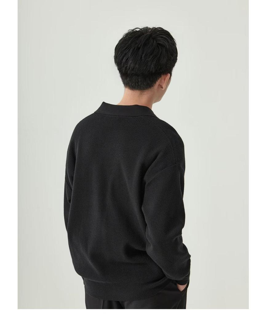 Men's Korean Retro V-Neck Polo Collar Knit Sweater for Autumn/Winter