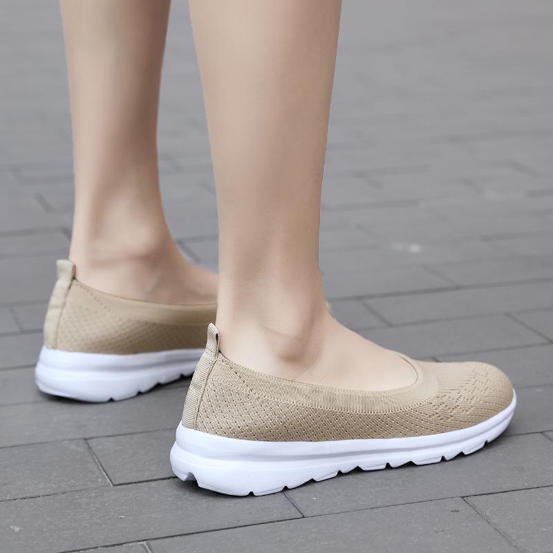Sneakers Women Casual Shoes Light Breathable Mesh Tennis Summer Knitted Vulcanized Shoes Outdoor Slip -On Sock Shoes Plus Size