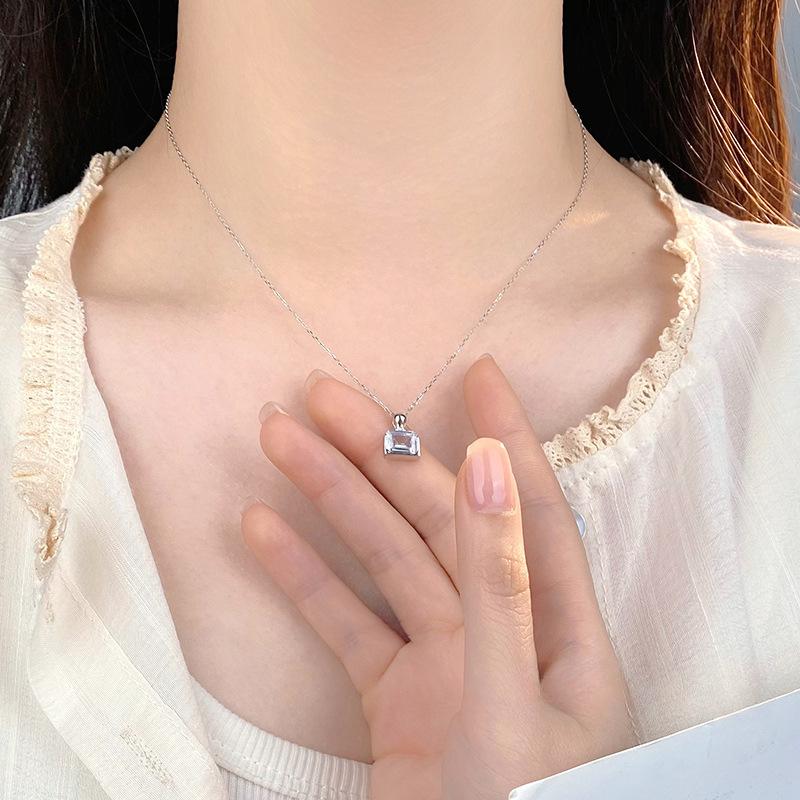 Exquisite Parfümkette für Damen, Luxuriös und Hochwertig, Neues Geschenk für Freundin, Schlüsselbeinkette