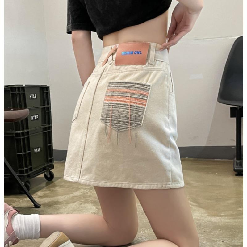 Letní džínová sukně pro ženy s malou áčkovou sukní pro dívky s luxusními kapsami a ručně šitou džínovou sukní