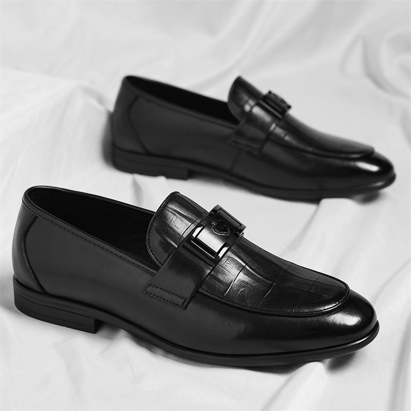 Fashion Stylish Men Leather Casual Shoes Comfortable Loafers Slip on Man Moccasins Non Slip Driving Shoes Metal Buckle Business Footwear