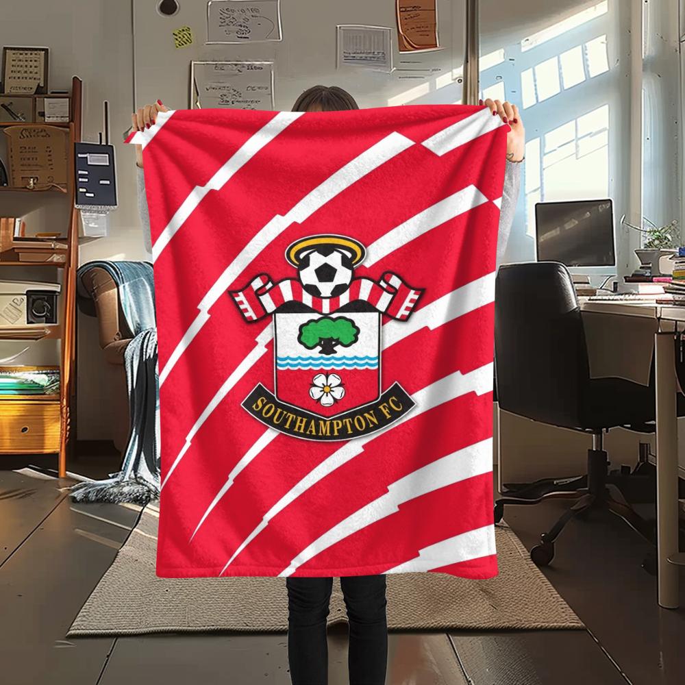 1PC Southampton FC Print Flannel Blanket, High Quality Comfortable for All Seasons, Home Decor, Warmth and Comfort, Perfect for Christmas Gifts