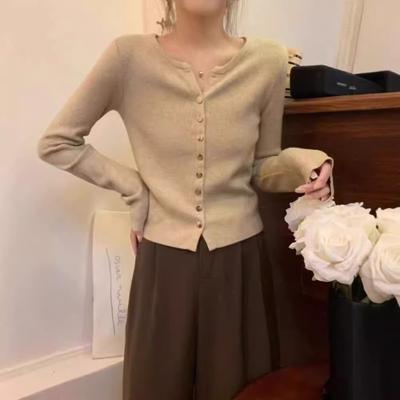 Schmal geschnittener langärmeliger Strickcardigan Damen Herbst Neu Einfarbig Einfach und vielseitig Pullover Unterhemd Kurzes Oberteil