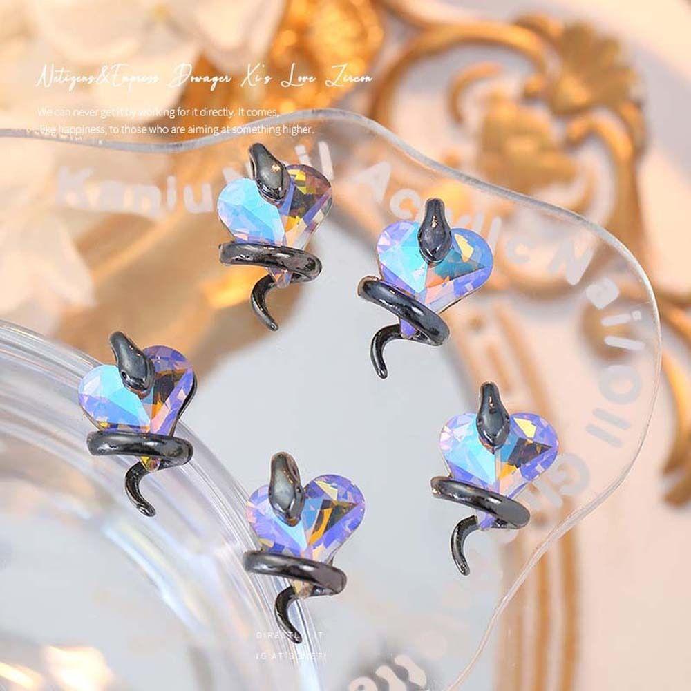 

5 шт./набор маникюрных украшений украшения для ногтей в форме сердца и змеи аксессуары для ногтей в форме сердца и змеи маникюрщица 5pcs-HY3183