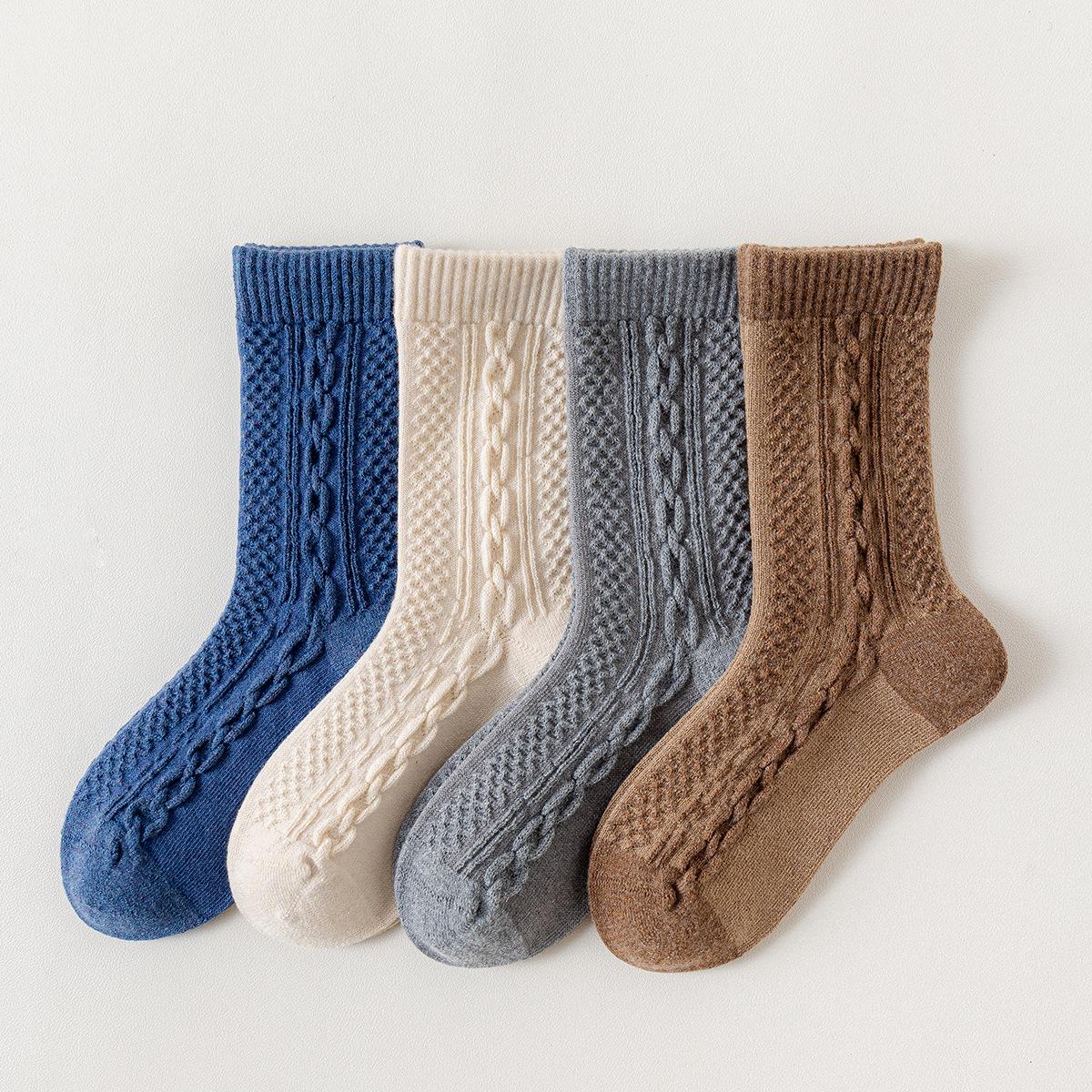 

Boys Japanese Retro Wool Cable Knit Mid-Calf Socks - Solid Color, Warm & Seamless for Medium and Older Children M (Fits shoe size 22-26)