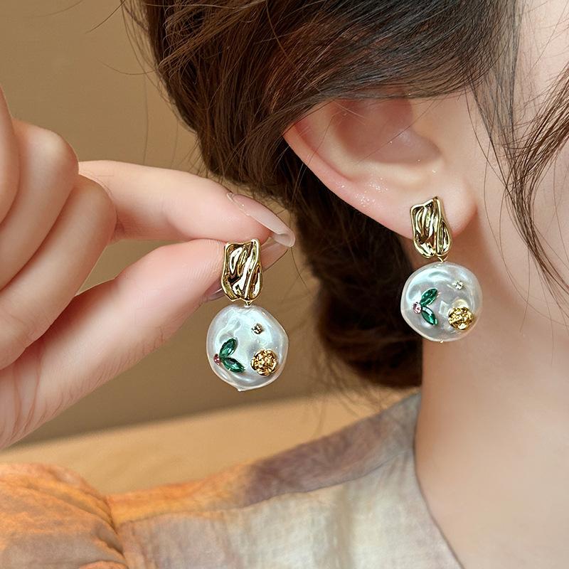 Special Imitates Baroque Pearl Earring Design with Unusual Temperament Jewelry for Women and Girls Light Luxury Accessories