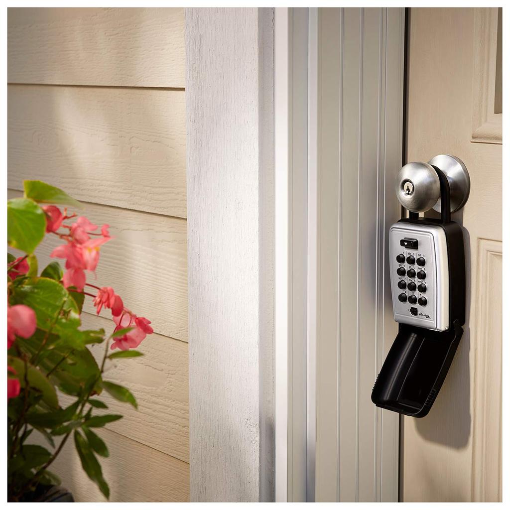 Master Lock Key Box, Push Button Lock, PIN Code Setting, Outdoor Use, with Cover, Body Width 79mm, Hanging Height 47mm (Inner Diameter), Security, 542