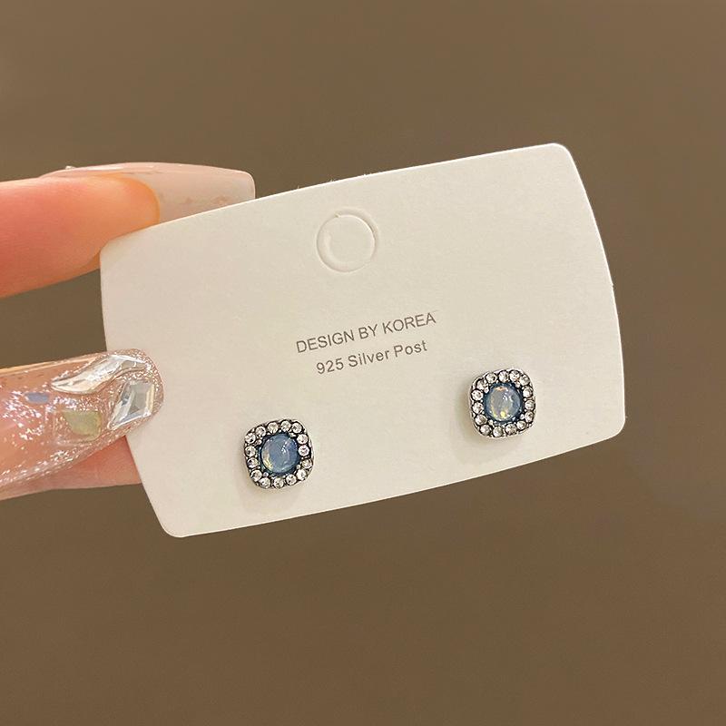 Cold blue sugar cube stud earrings women s small temperament geometric earrings temperament Internet celebrity ears