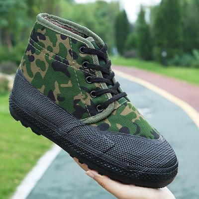 Befreiungsschuhe Herren Arbeitsversicherung Winter Gummi Sohle Samt Thermisch Wanderarbeiter Schuhe High Top Camouflage Baumwollschuhe Schneestiefel