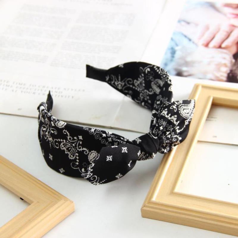 

1Pc Vintage Red Hairband For Women; Versatile Bow Headband With Wide Edge; Korean Style Hair Accessories