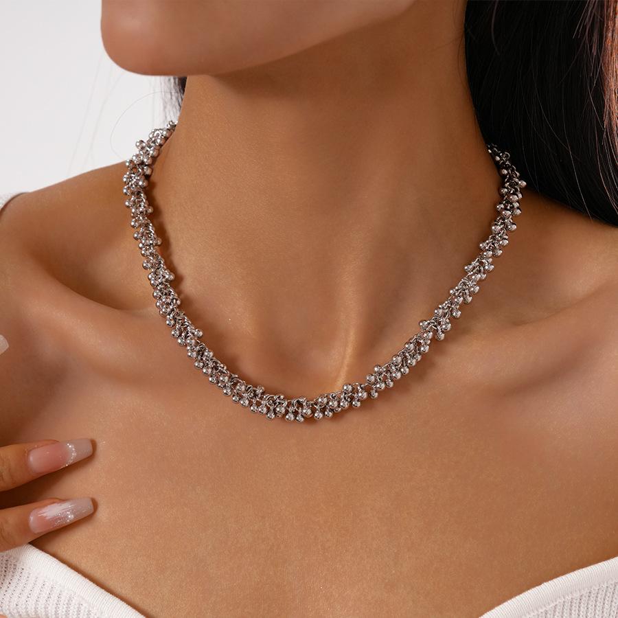 Metal round beaded collarbone necklace individual cold wind temperament item decoration