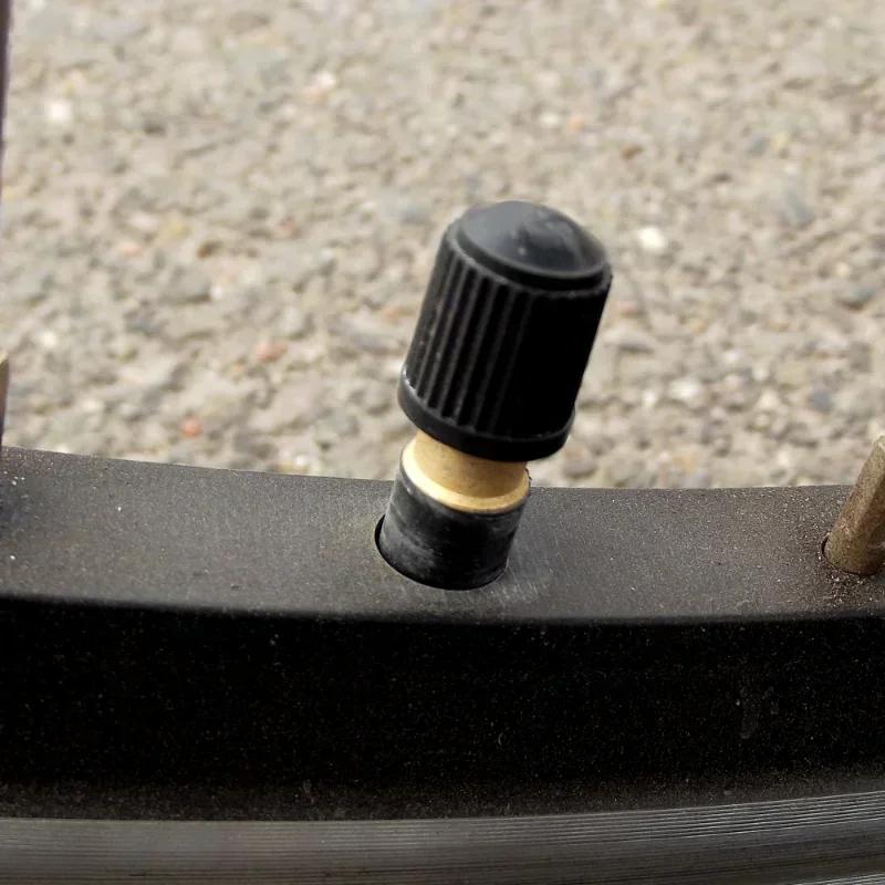 Steli valvola per pneumatici tubeless per ruote auto TR414 neri con tappi, tipo a pressione, coprivalvole in gomma per steli valvola pneumatici, accessori auto di alta qualità