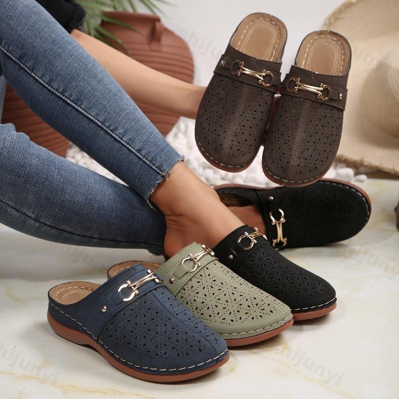 Fashion New Spring 2025 Retro Design Fashion Casual Thick Soled Half Slippers Women's Hollow Breathable Comfortable Beach Chunky Sandals