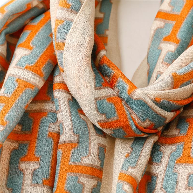 Letter H Color Matching Scarf Women's Winter Fashion Air Conditioner Shawl Warm Scarf Yarn Beach Scarf Silk Scarf