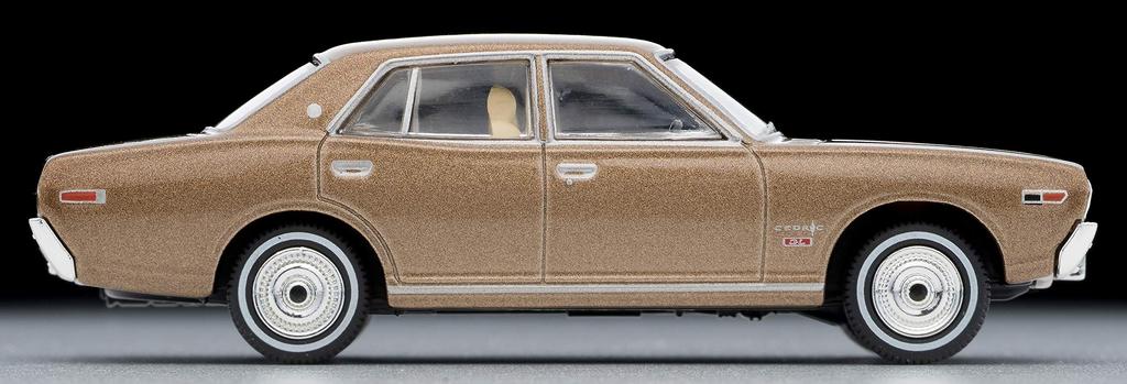 Tomica Limited Vintage Neo Scale Nissan Cedric 2000GL Finished Product 1/64 LV-N205a (1971 Model, Brown) -