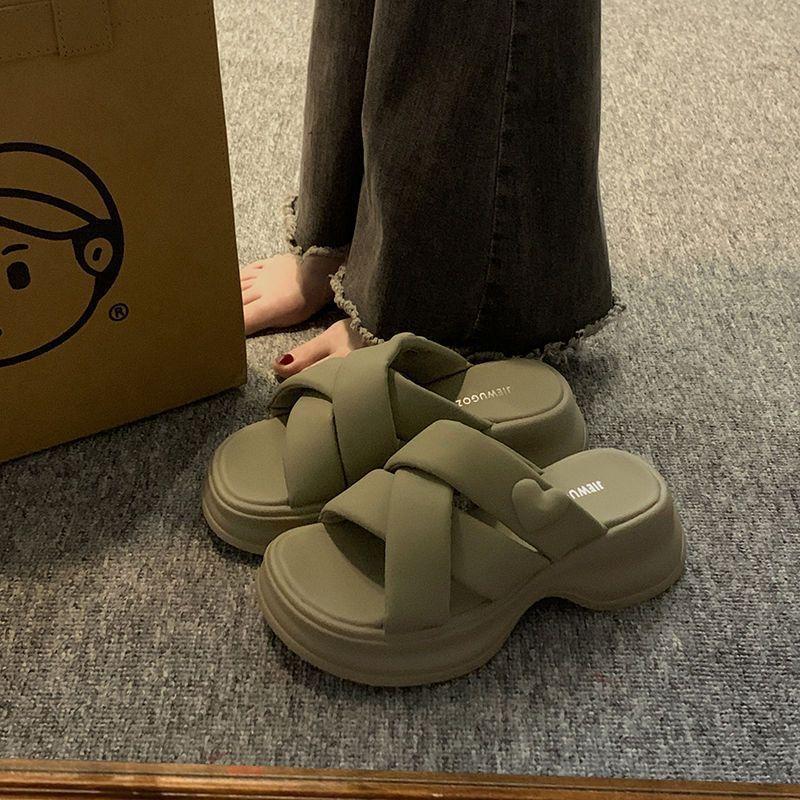 Outer slippers women's summer new fashion versatile woven word thick bottom non-slip casual cool slippers tide