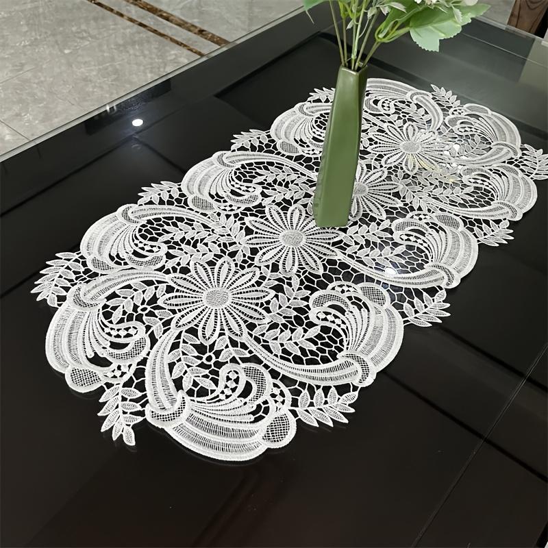 Elegant White Velvet Lace Oval Tablecloth Table Mat - Floral Pattern Polyester Tablecloth, Suitable for Catering, Coffee and Home Decor, Perfect