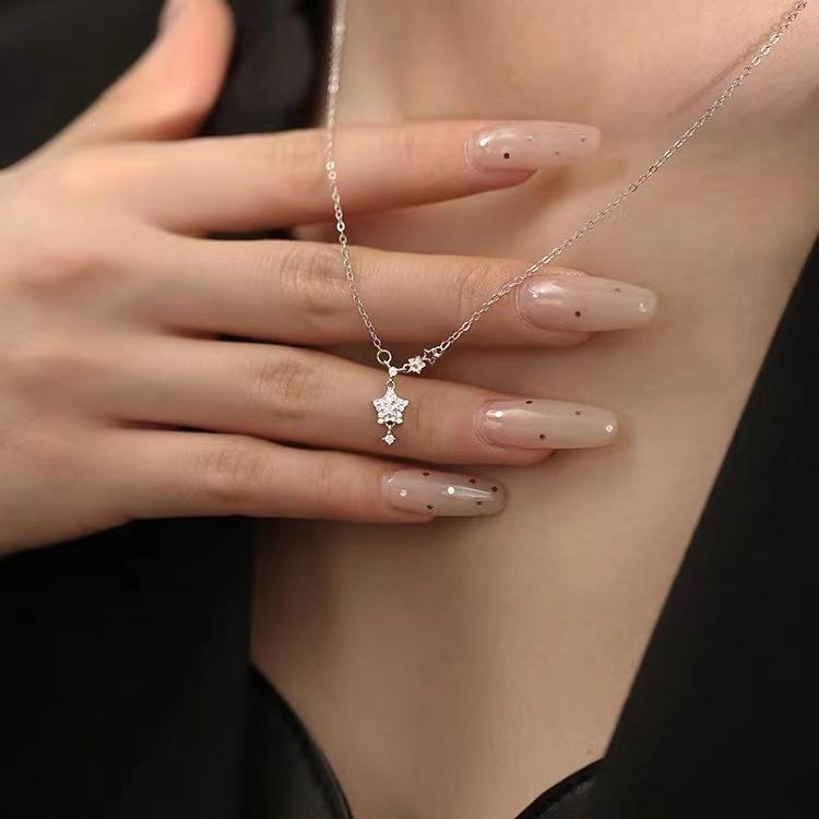 925 Sterling Silver Rhinestone Star Pendant Necklace - Elegant, Personalized Clavicle Chain for Women