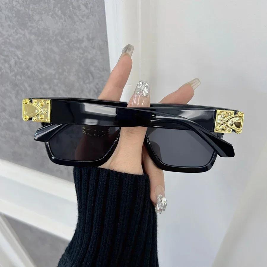 Stylish Square Sunglasses Women Men Classic Retro Fashion Glasses Casual Female Male