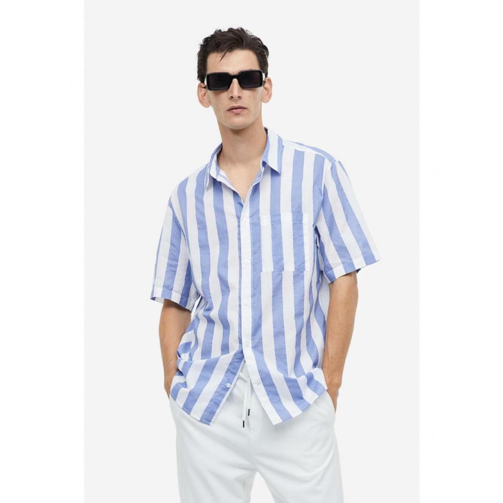 

Рубашка HM Regular Fit с коротким рукавом сине-белая полоска 1112992006