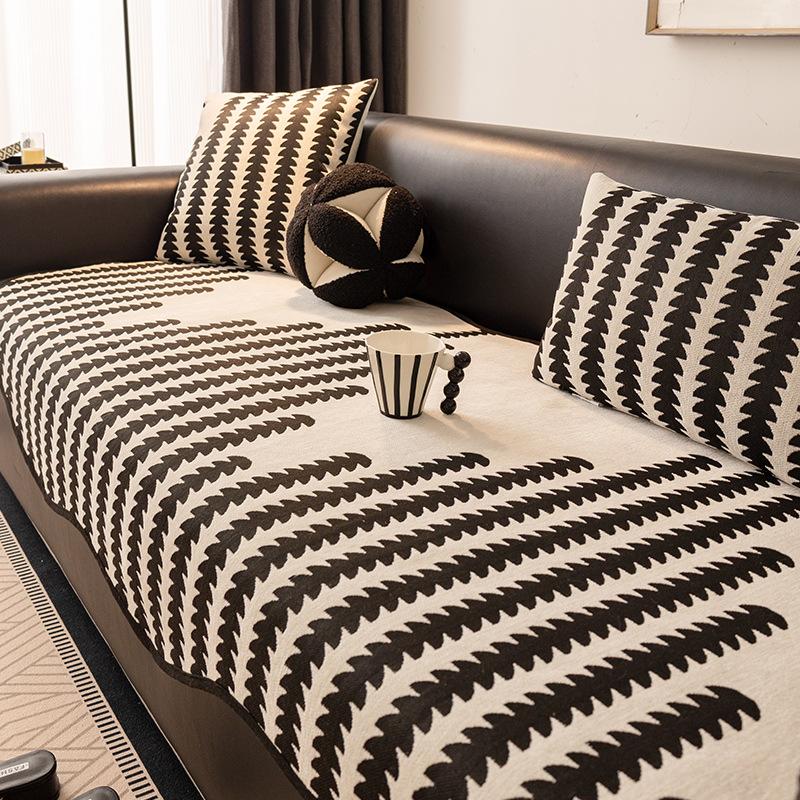 

New Straight-Row Sofa Cover, Light Luxury, High-End Non-Slip Seat Cushion, Universal In All Seasons, Curved Special-Shaped Sofa Cushion 90*90cm