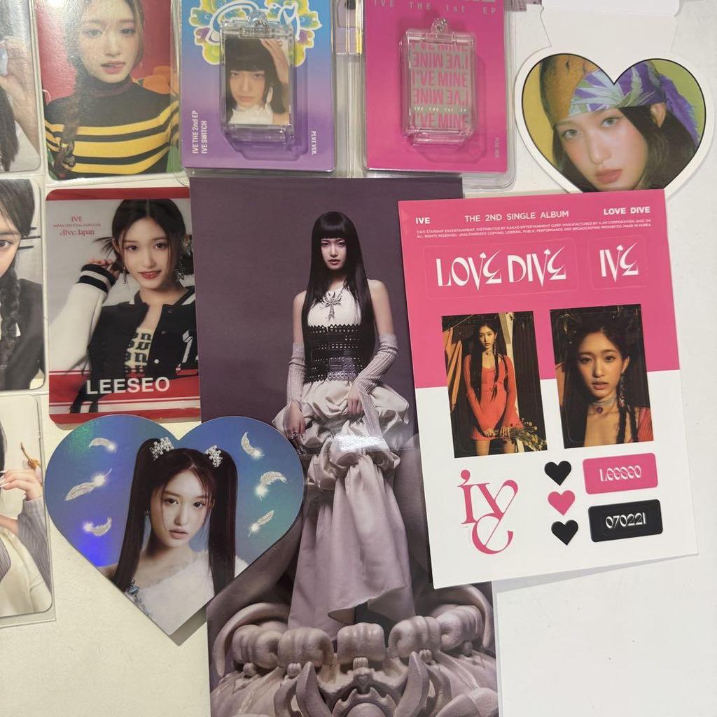 [USED] IVE Trading Card Iso Acrylic Stand Plve