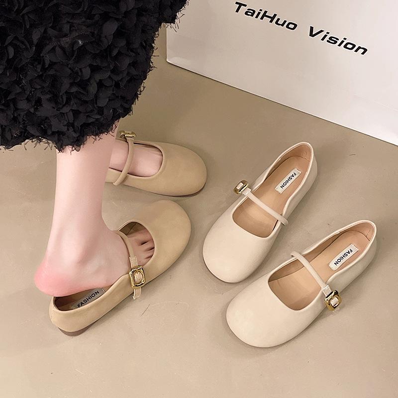 Spring 2025 new Xiaoxiangfeng one-word buckle Mary Jane single shoes versatile French shallow mouth Mary Jane single shoes women