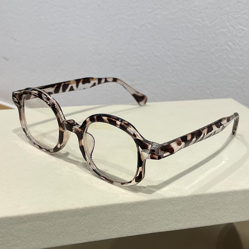 Round Rim Sunglasses Men Vintage Candy Color Outdoor Casual Shades Women New Retro Brand Design Cute Gradient Sun Glasses
