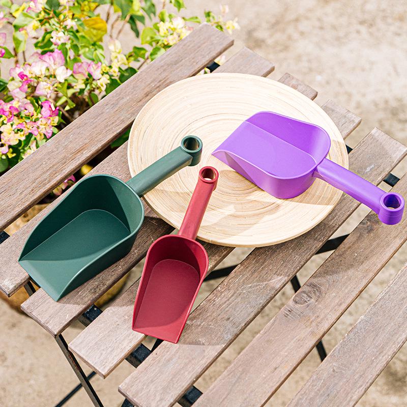 Pala de Jardín Pequeña de Plástico para Niños – Perfecta para Plantar Verduras, Flores, Cavar Tierra, Diversión en la Playa y Limpieza de Arena para Gatos