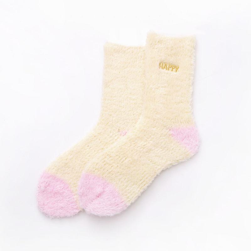 Fleece Lined Thickened Mid Calf Socks Solid Color Embroidered Coral Velvet Socks for Women Girls Macaron Colored Warm Postpartum Fleece Socks