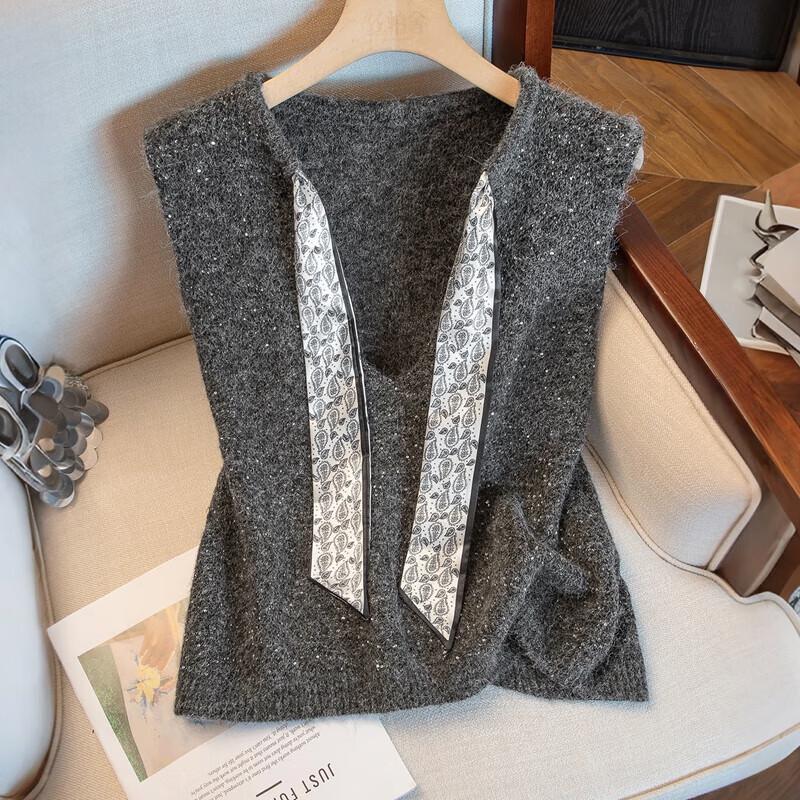 Dam Lammullsblandning V-ringad Stickad Väst