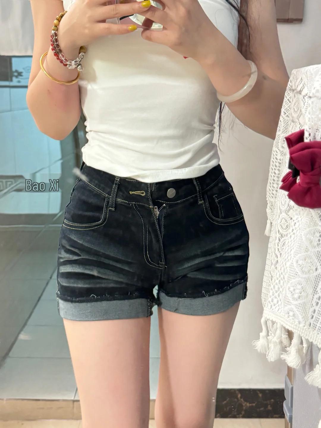 

Dark Blue Distressed Denim Low-Waist Cuffed Jeans with Hip-Enhancing and Butt-Lifting Features 2XL темно-синього кольору