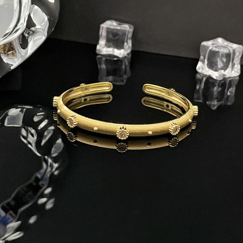 Bransoletka Palace z wydrążonego szczotkowanego materiału w stylu włoskiego retro i z klasą, niszowa słodka i fajna bransoletka dla kobiet