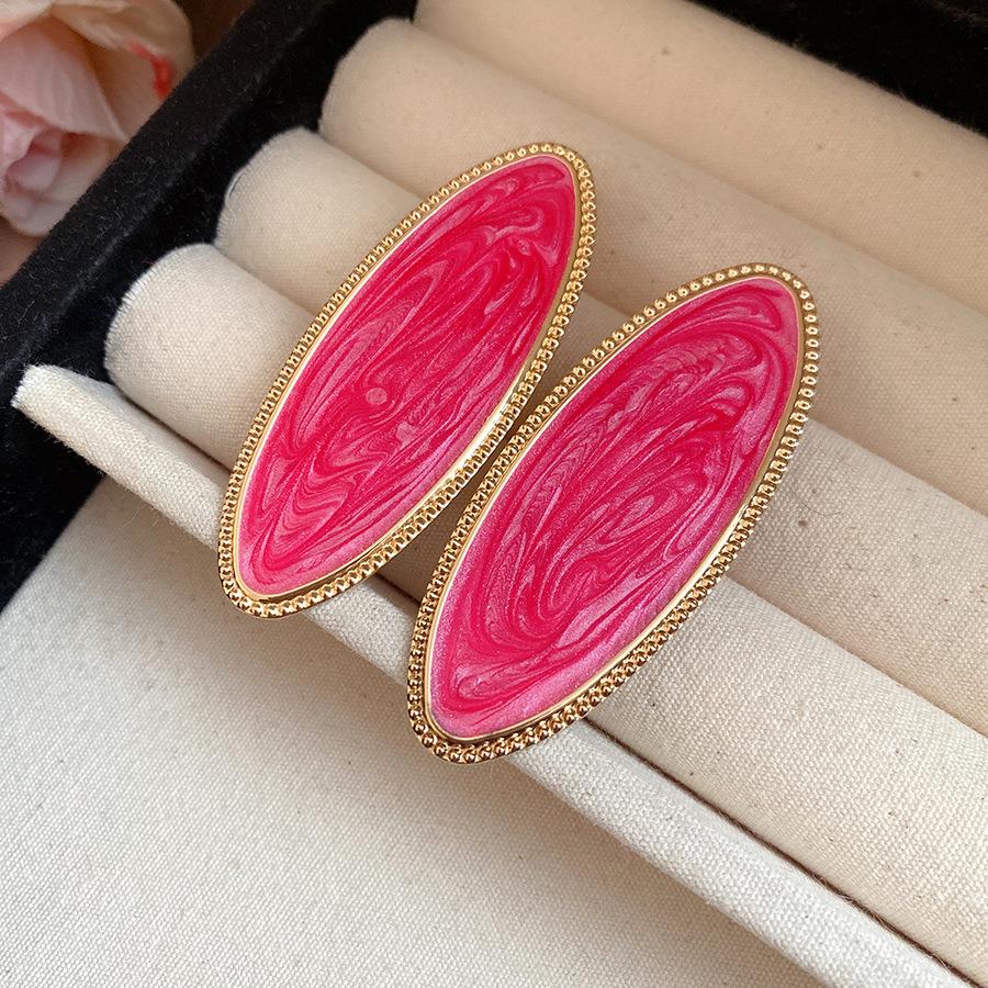 Steel needle oil dripping oval stud earrings European and American ins style simple fashion earrings light luxury high sense earrings design sense