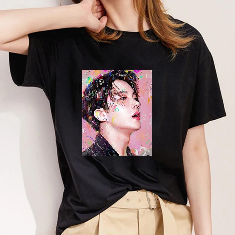 

Koreaanse Mode Cartoon Anime Top Korte Mouw T-Shirts Kawaii Vrienden Zomerkleding Voor Dames T-Shirt Kpop Star T-Shirt XL