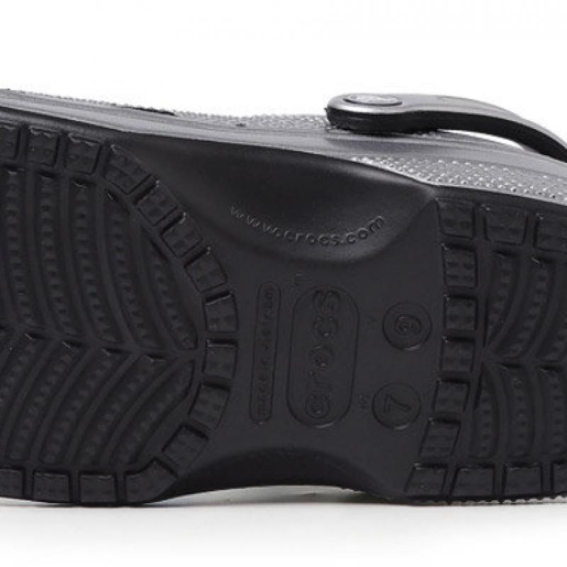 Crocs Classic Metallic Clog Silver 205831 0p1