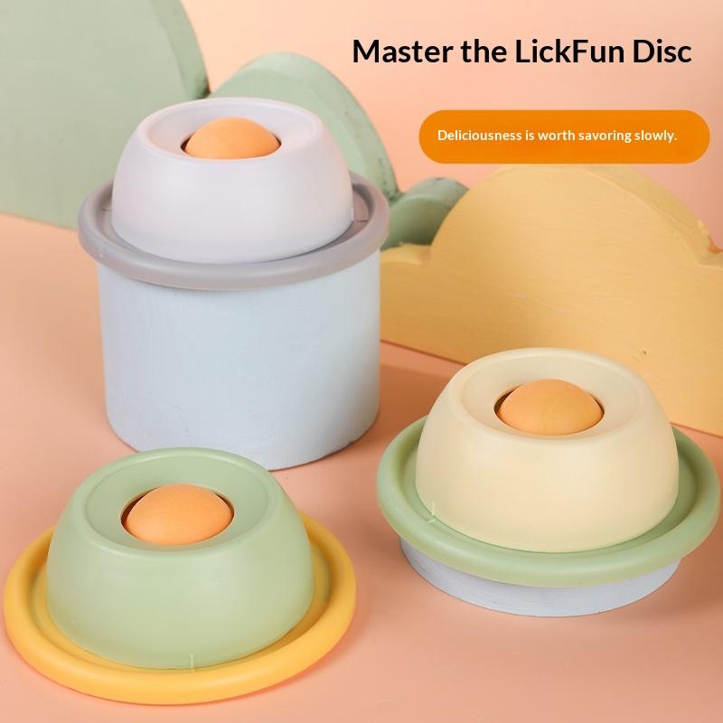Pet Lick Mat Yogurt Licking Plate Slow Feeder For Dogs & Cats - Interactive Snack Bowl Promotes Dental Health Pet Licking Mat