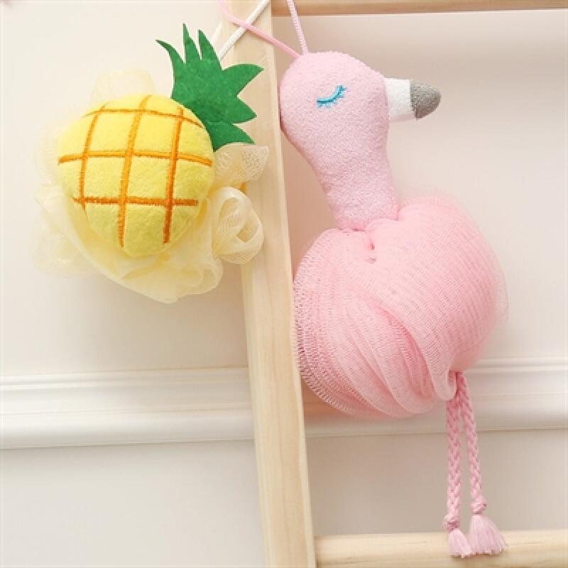 

Flamingo Pom Pom Shower Ball