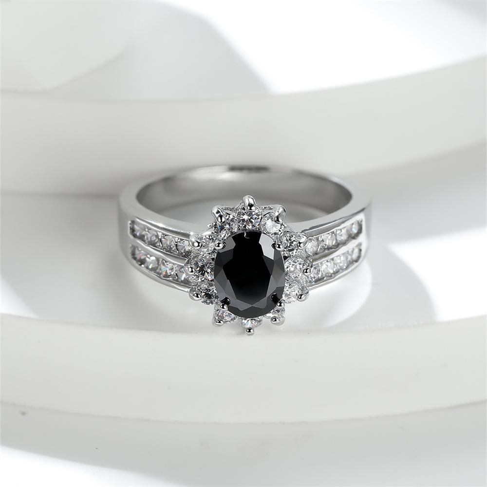 Vintage Black Crystal Oval Stone Engagement Rings For Women Trendy CopperColor Wedding Band Jewelry Accessory Mother's Day Gift