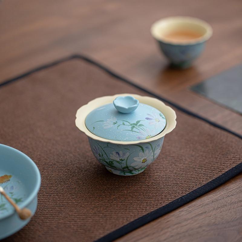 Hand Painted Lake Blue Flower Gaiwan Ceramic Kung Fu Tea Set Anti Scald Home Teaware for Women Tea Brewing Bowl