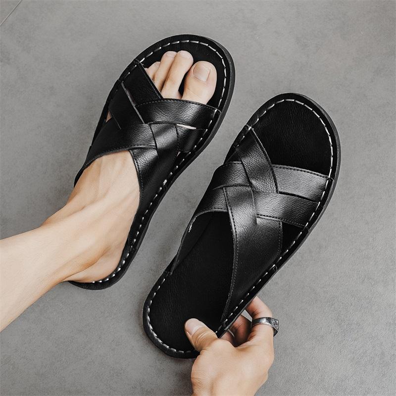 Fashion Handmade Leather Slippers for Men 2025 New Beach Summer Walking Shoes Slip on Light Male Flats Men Flip-flops Outdoor Half Drag