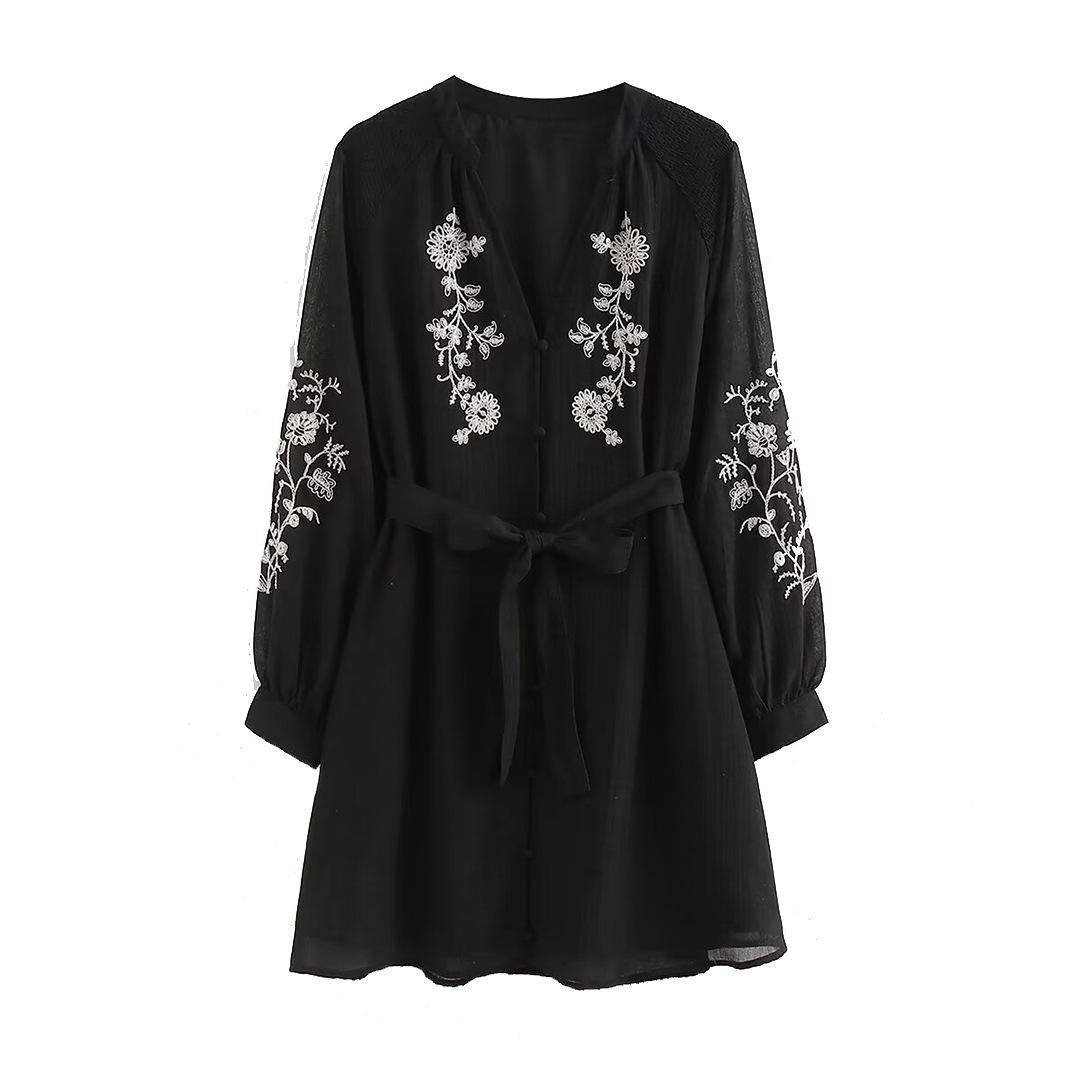 

Женское мини-платье с вышивкой в европейском и американском стиле, осень 2024, с длинным рукавом Large чёрный
